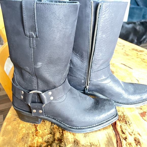 Boots - Picture 2 of 2